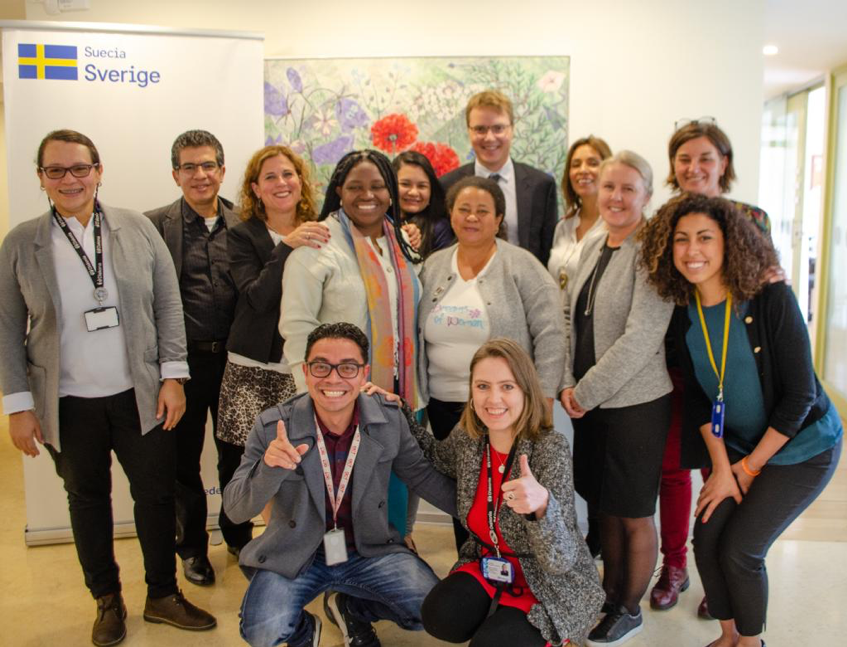 Los ganadores del premio, juntos con Diakonia Colombia y Act Iglesia Sueca, visitaron la Embajada de Suecia para discutir retos y esperanzas para el futuro. 